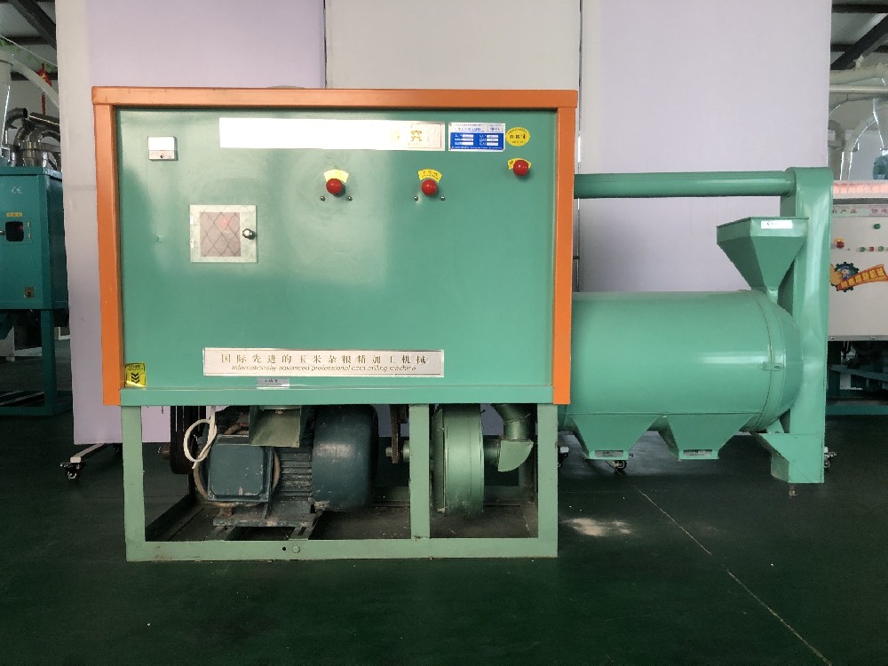 玉米深加工機(jī)械的快速發(fā)展離不開兩個(gè)方面的推動(dòng)